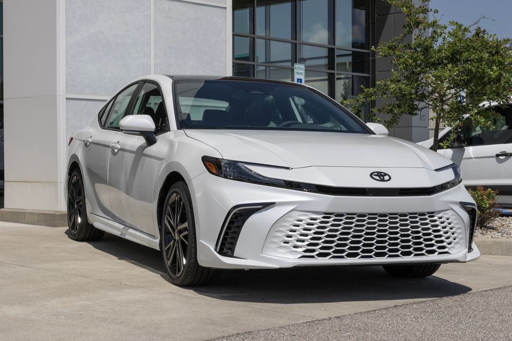 Unveiling the 2025 Toyota Camry Hybrid: Efficiency Meets Elegance