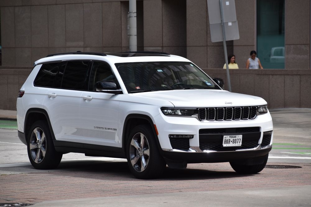 2025 Jeep Grand Cherokee: Luxury Meets Adventure